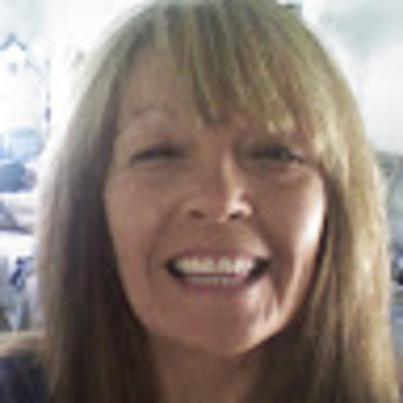 Meet your Posher, Becki - Picture 1 of 1